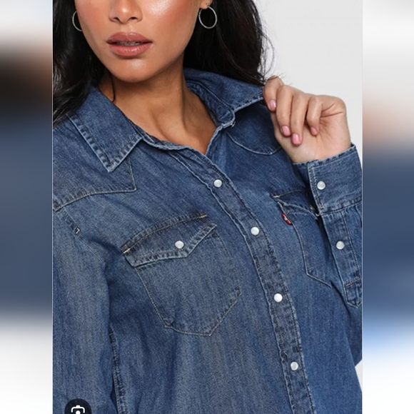 Levi's Tops - Levi's jean shirt